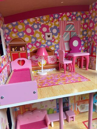 Casa de muñecas de madera 