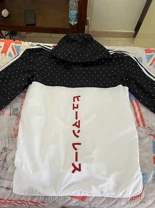 Tuta limited Adidas taglia M/L in acetato.