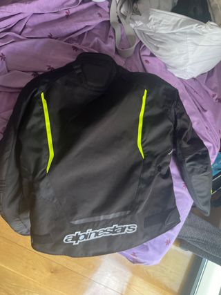 Chaqueta alpinestar.