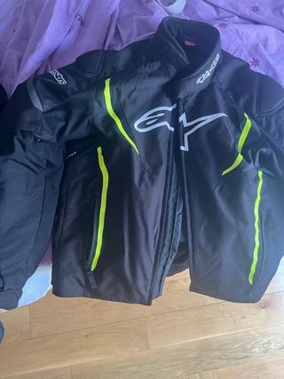 Chaqueta alpinestar.
