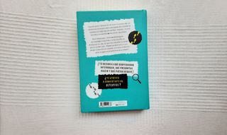 Libro juvenil: ¡Resuelve el Misterio!original. 1