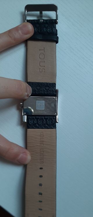 Reloj TOUS negro.