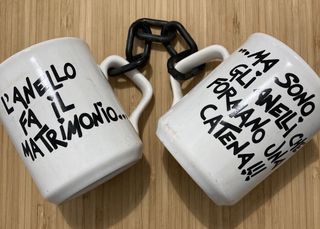 Coppia Di Tazze Incatenate Gadget Matrimoniale Spo