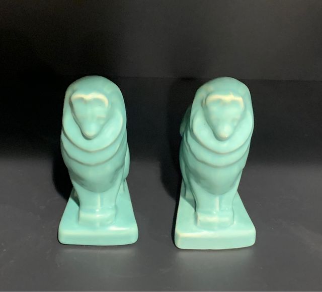 Sujetalibros Art Deco.