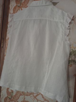 Blusa de lino blanca marca YERA C.INGLES