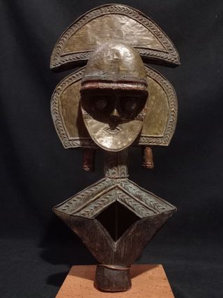 Antiguo relicario africano Kota Gabón