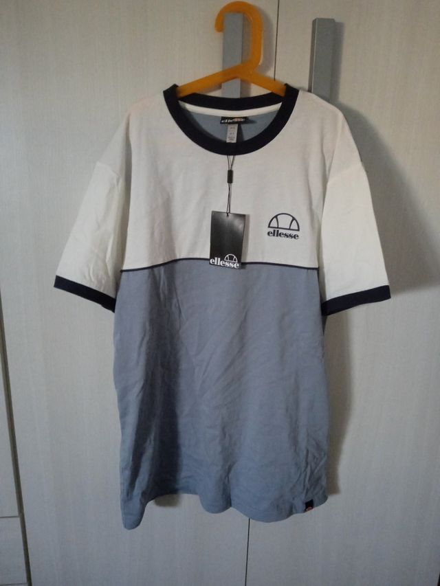 camiseta ellesse sin estrenar OVERSIZED