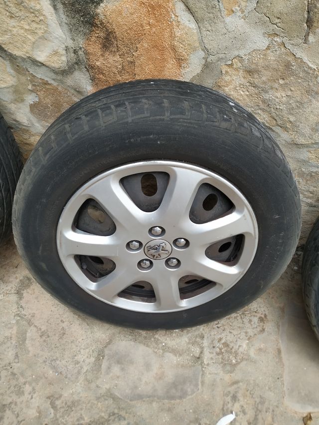 4 Llantas de hierro Peugeot 407