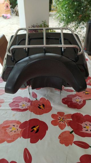 Baúl cofre moto custom