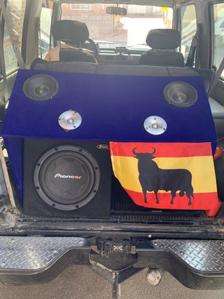 Equipo de música coche