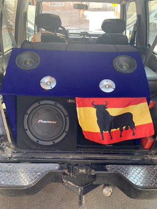Equipo de música coche