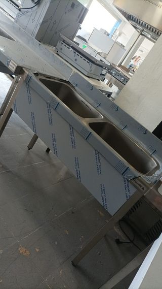 FREGADERO INDUSTRIAL