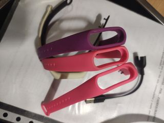 Lote pulseras Xiaomi y cargador