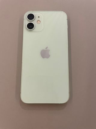 I Phone 12 mini 128 Gigas. Verde. Negociable