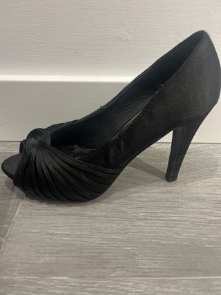 Zapatos para fiesta negros de raso