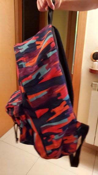 Mochila Eastpak grande 27 litros