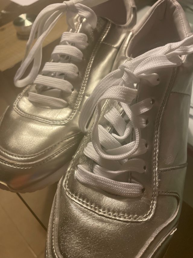 zapatillas plateadas STRADIVARIUS