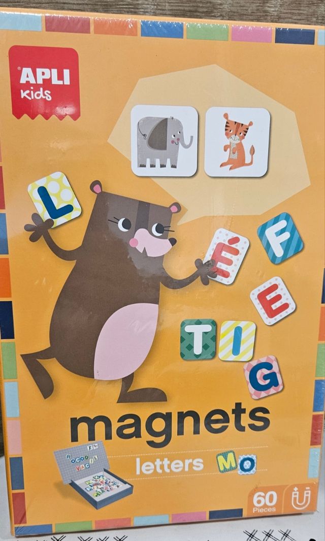 APLI KIDS JUEGO MAGNÉTICO LETRAS