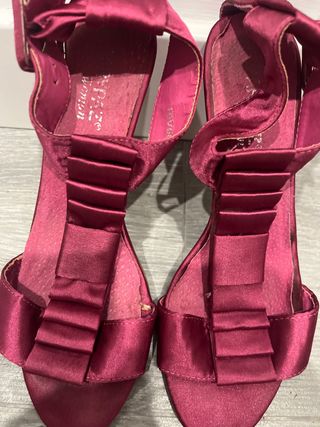 Sandalias fiesta de raso moradas