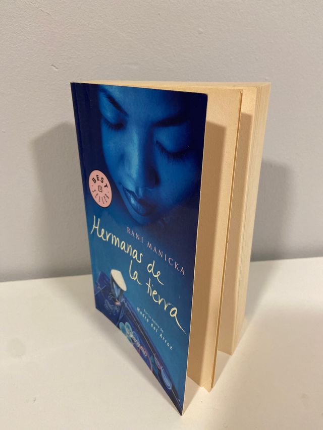 Hermanas de la tierra. Novela de Rani Manicka