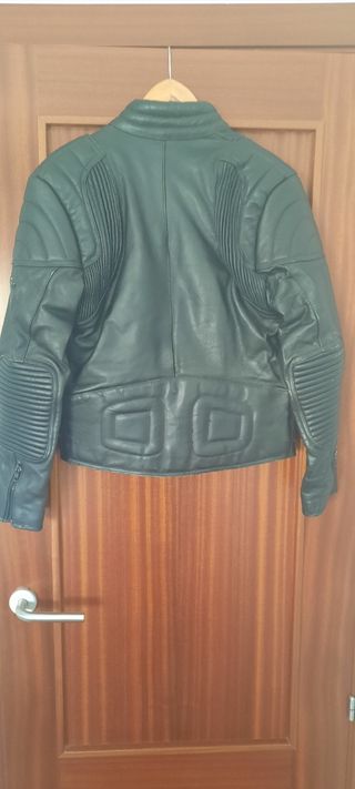 Chaqueta moto cuero talla S  46