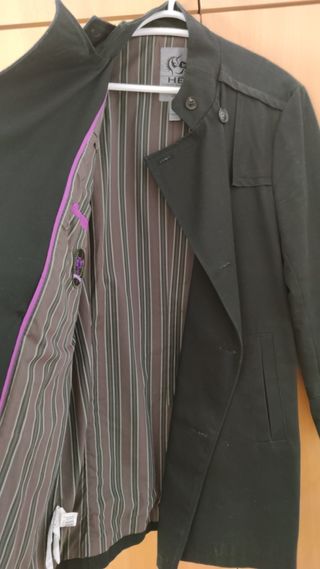 Gabardina negra de vestir