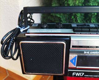 RADIO CASETTE PORTATIL