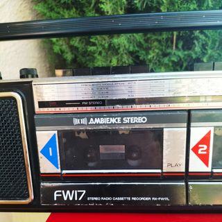 RADIO CASETTE PORTATIL