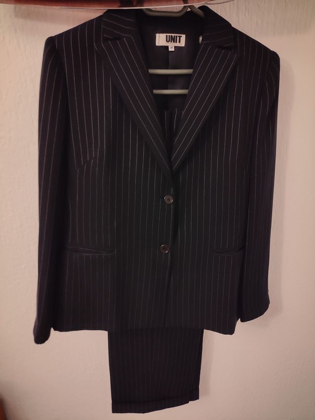 Traje chaqueta y pantalón