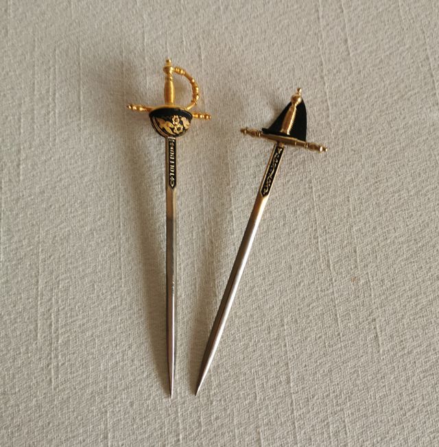 MINIATURAS ESPADA O ABRECARTAS DAMASQUINADO TOLEDO