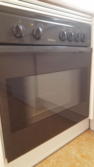 Cocina vitrocerámica y horno Balay