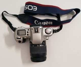 Cámara analógica Canon 500n + objetivo + funda