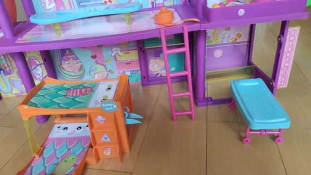 Casa de las bellies y pinki twin