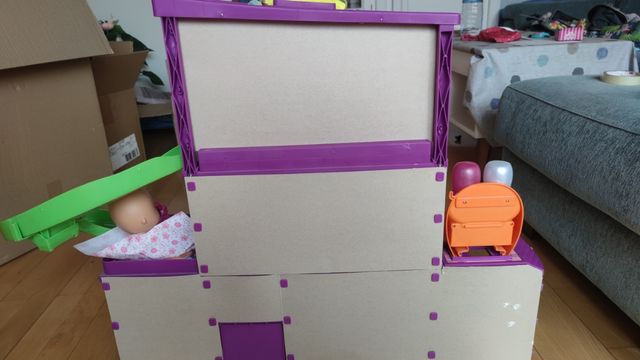 Casa de las bellies y pinki twin