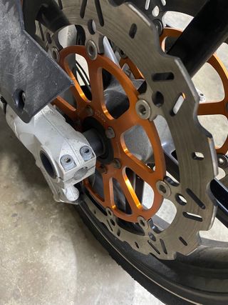 suspensiones y ruedas ktm superduke 990