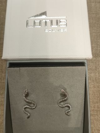 Pendientes de plata marca Lotus