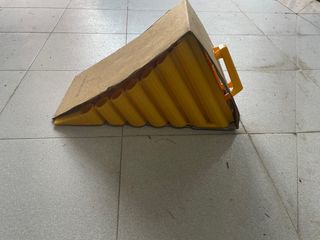 Calzo cuña seguridad para camion/remolque/caravana