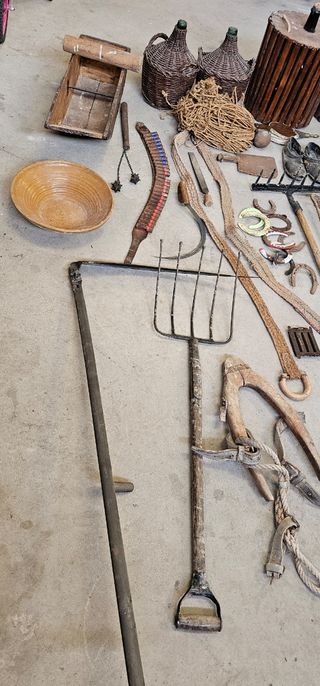 Antiguos aperos y herramientas