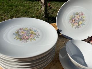 PLATOS PORCELANA CON DELICADAS FLORES. WINTERLING