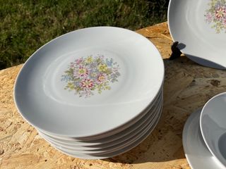 PLATOS PORCELANA CON DELICADAS FLORES. WINTERLING