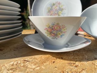 PLATOS PORCELANA CON DELICADAS FLORES. WINTERLING