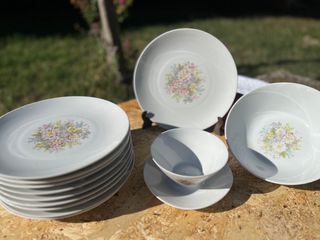 PLATOS PORCELANA CON DELICADAS FLORES. WINTERLING