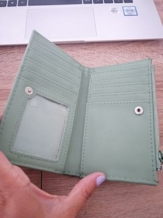 Monedero Stradivarius