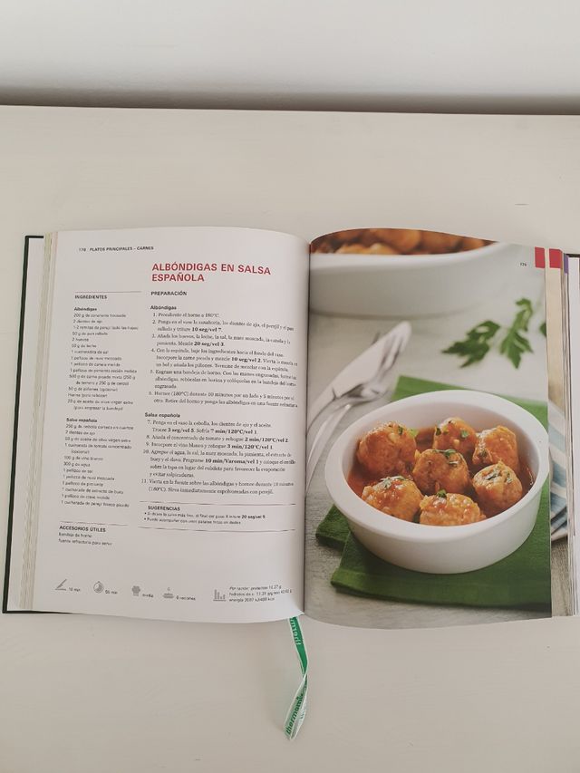 Libro thermomix 'Cocina fácil y saludable,