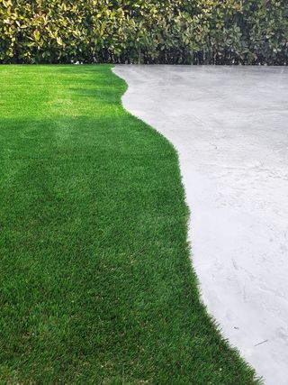 Instalación de césped artificial