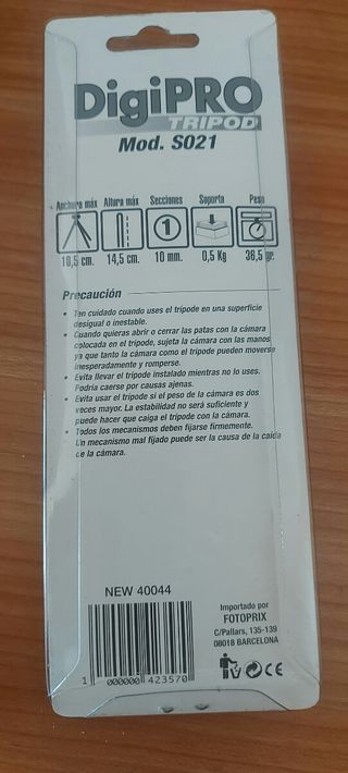 trípode DigiPRO para cámara de fotos