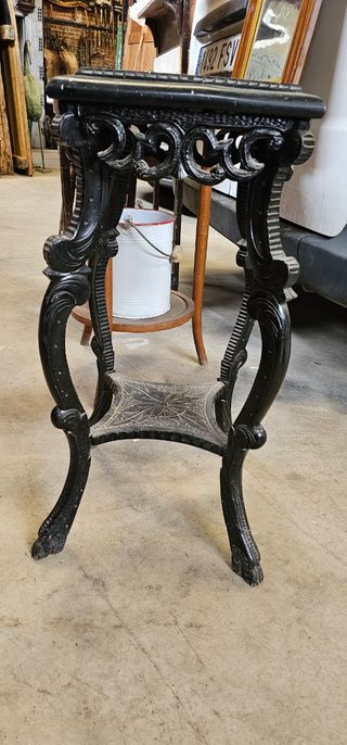 4 muebles antiguos