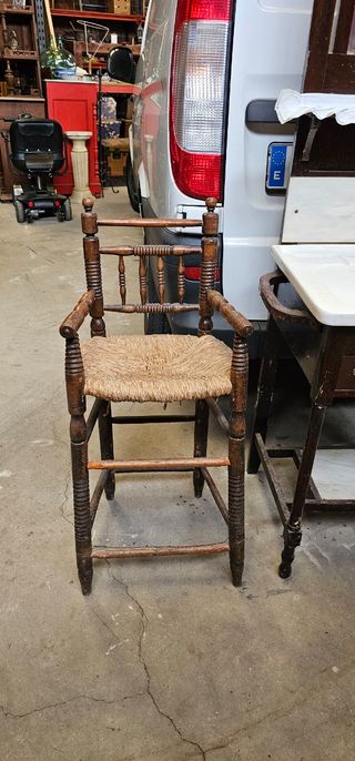 4 muebles antiguos