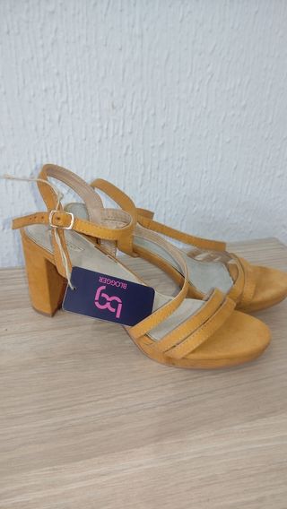 Sandalias tacón 41 mostaza