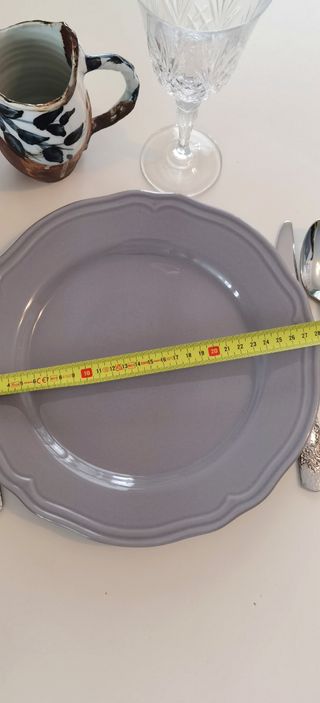 Vajilla 19 piezas ikea, precio original 96€